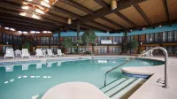 Crossroads Hotel & Event Center - Swimmingpools
