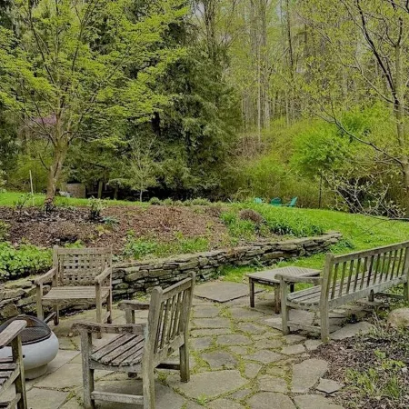 Cottage at Taughannock: State Park, Cayuga Lake, Ithaca, & Cornell