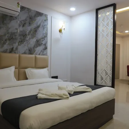 Hotel The 9s