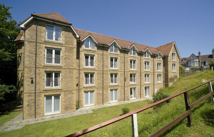 The Caledonian Island Hotel