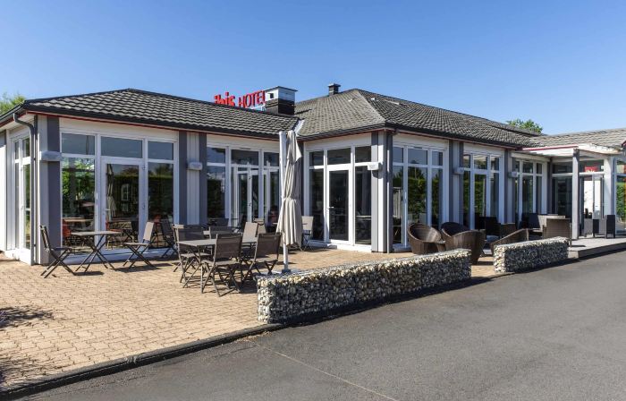 Ibis Issoire