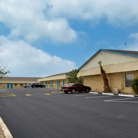 Champions Inn Del Rio TX Near US 90