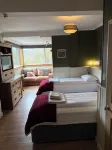 Highland Rooms - Room Only No Breakfast - Homestays