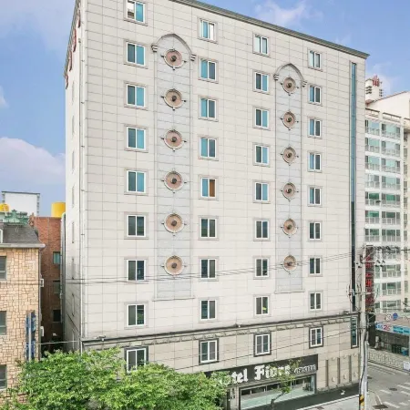 Hotel Stay Gumi Отели рядом с достопримечательностью «Дом Мукхон»