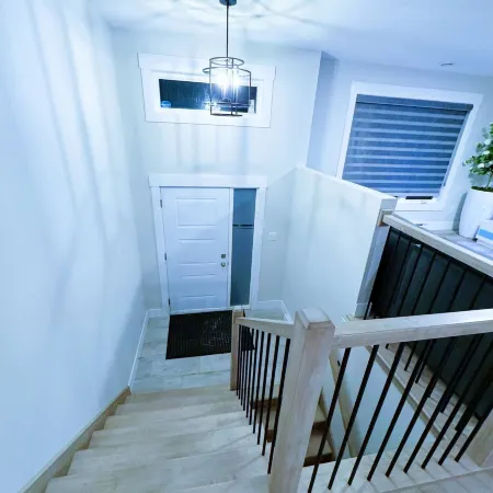 Luxury 3-Bedroom Full House Near Magnetic Hill
