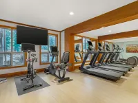 Hilton Grand Vacations Club Whistler Hotels near Glacier Express