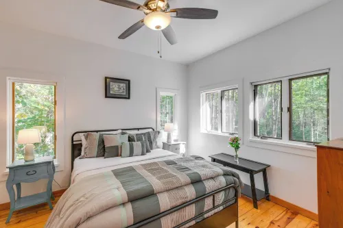 Ellsworth Home ~ 18 Mi to Acadia Nat'l Park! - Parkplatz