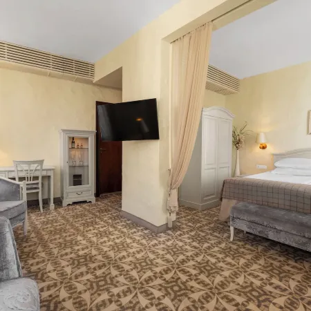 Rixwell Collection Savoy Boutique Hotel