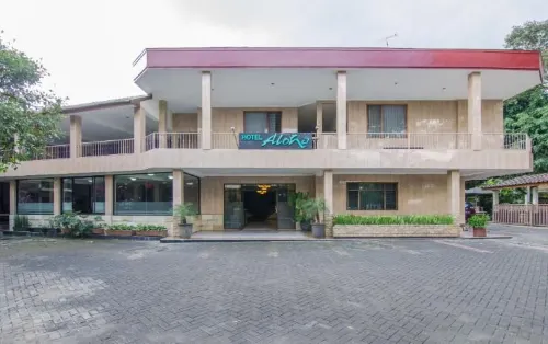Hotel Aloha Malang - Khách sạn giá rẻ