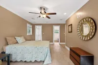 Sprawling 5br Oasis Near Fsu & Trails 5 Bedroom Home - Homestays