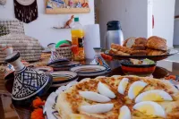 จูราสสิค เซิร์ฟ เฮาส์ อันซา - พร้อมอาหารเช้า
