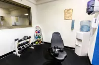 Best Western McCarran Inn - Gym