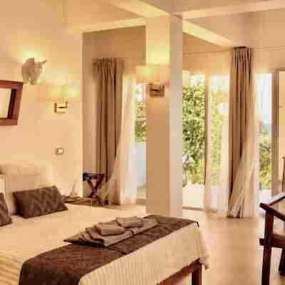 Binucot Pearl Boutique Resort Rooms