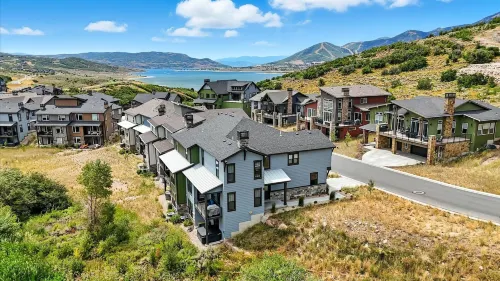 The Vista Sleeps 14 Hot Tub Arcade Views - Homestays