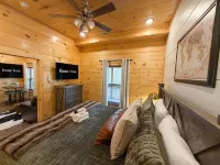 Smoky Mtn Retreat Sauna Hot Tub Game Room - บังกะโล