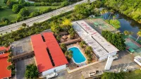 Hotel Plaza Palmas - parking