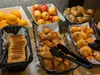 Ibis Budget Caen Centre Gare - breakfast