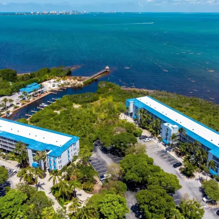 Keys Escape Oceanfront Resort Condo Sleeps 6