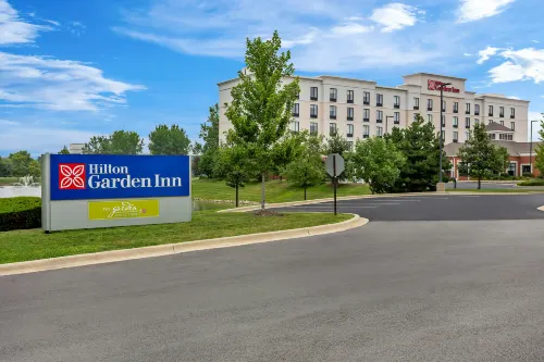 Hilton Garden Inn Bolingbrook - parking