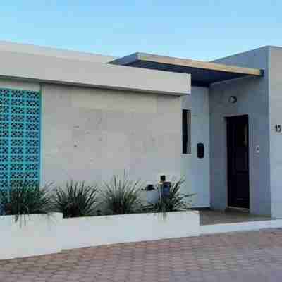 Beautiful House Vista Delfín Beach Front, with Pool Hotel Exterior