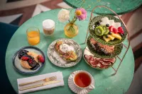 ウジェニー ド モンティジョ オートグラフ コレクション - 朝食