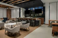 Residence Inn by Marriott Lincoln Downtown - Quầy Bar