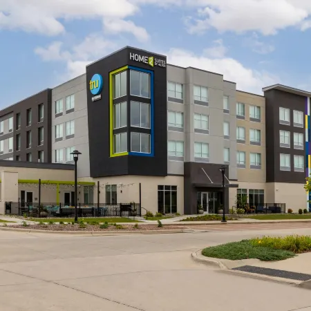Tru by Hilton Ankeny