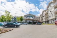 Sandman Hotel and Suites Abbotsford - Parkplatz