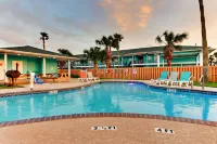 The Island Hotel Near Beach Port Aransas - Swimmingpools