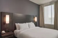 Residence Inn by Marriott Madison - 3 tähden