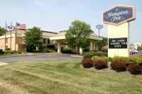 Hampton Inn Columbus-South - parking