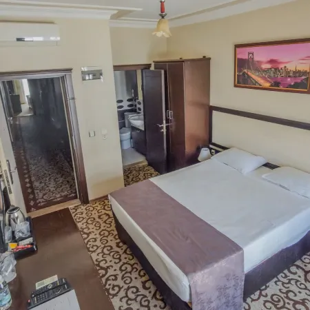 Teona Hotel