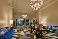 Embassy Suites by Hilton Louisville Downtown - 4 estrellas