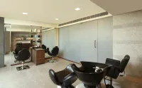 DoubleTree by Hilton Pune - Chinchwad - spa