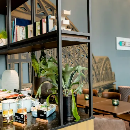 Motel One Köln-Altstadt
