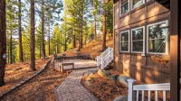 Pine Cone Trail by Avantstay Alpine Chalet + Decks + Game Room Near Ski + Lake - Homestays