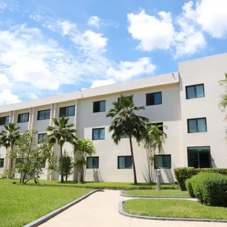 Fiesta Royale Hotel