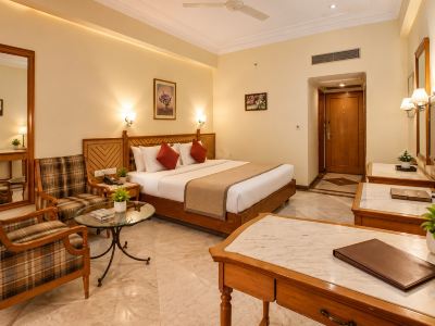 Leo Fort Hotel