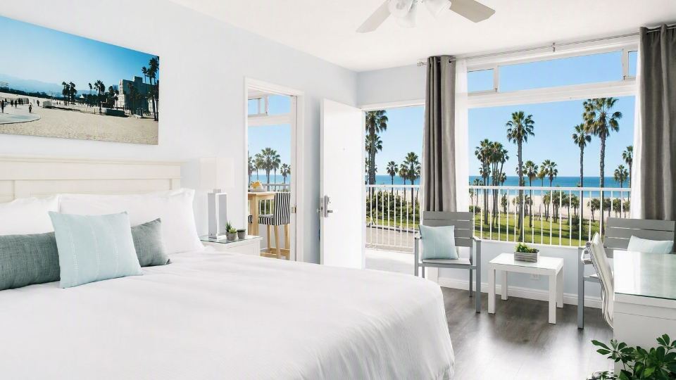 Bayside Hotel