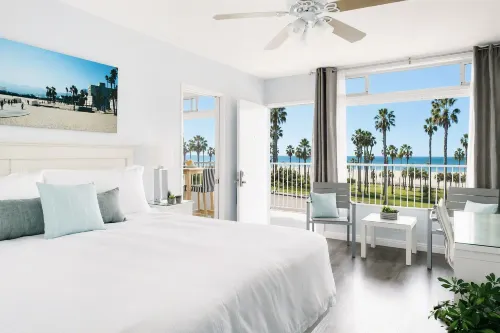 Bayside Hotel - 2-Star