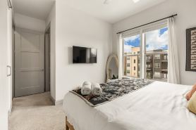 Sophisticated One Bedroom w/Open FP TSL3304