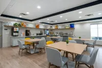 Comfort Inn & Suites Hampton Near Coliseum - Fitnessstudio