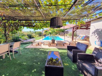 Outdoor Swimming Pool 2 Gîtes 1 Chambre, près de Cahors, Piscine, Wifi Photo