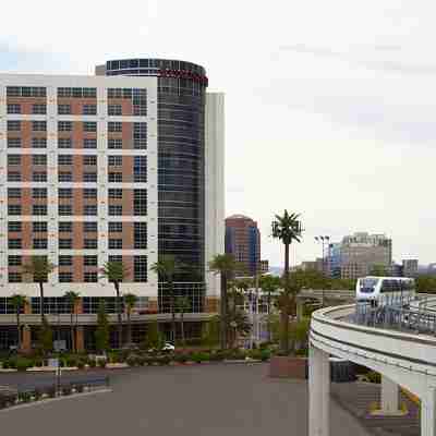 Renaissance Las Vegas Hotel Hotel Exterior