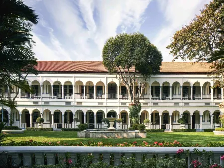 Hotel Majapahit Surabaya MGallery Отели рядом с достопримечательностью «University of 17 Agustus 1945 Surabaya»