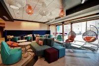 Tru by Hilton Smyrna Nashville - parking