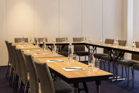 Cosmos Ekaterinburg Hotel (Космос Екатеринбургбывш. Park Inn by Radisson Ekaterinburg) Отели в г. Екатеринбург