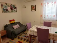 Stay in the Heart of Zadar at Peninsula Accommodation - 2 tähden
