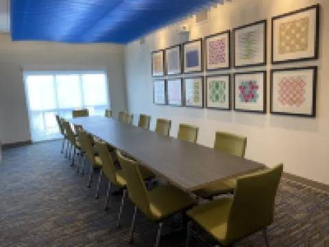 ฮอลิเดย์ อินน์ เอ็กซ์เพรส แอนด์ สวีทส์ จังค์ชั่น บาย IHG