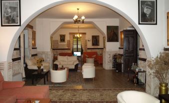 Gran Posada la Mesnada